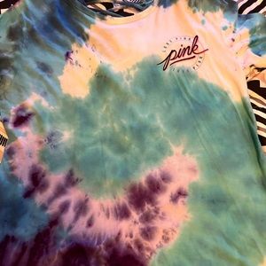 One of a kind tye die shirt